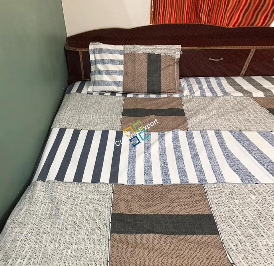 Checkered Pattern King Bedsheet / Bedspread with Two Pillow Covers For Home Decor - Image 2