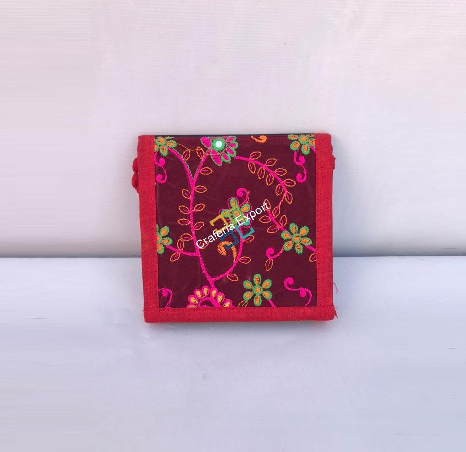 Stunning floral Design Sling / Cross-Body Bag for women - Image 12