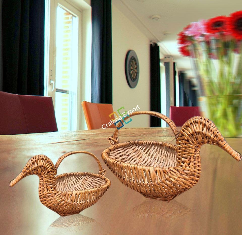 Unique Duck Shaped Cane Basket/Fruit Basket For Home, Hotel and Restaurant Decor/Gift Item