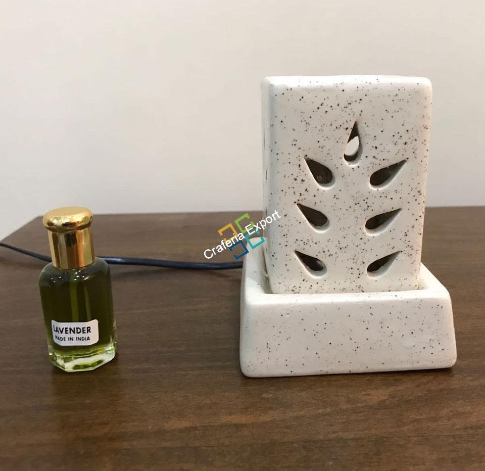 Cuboidal Shaped Diffuser With Aroma Essence Set - Image 4